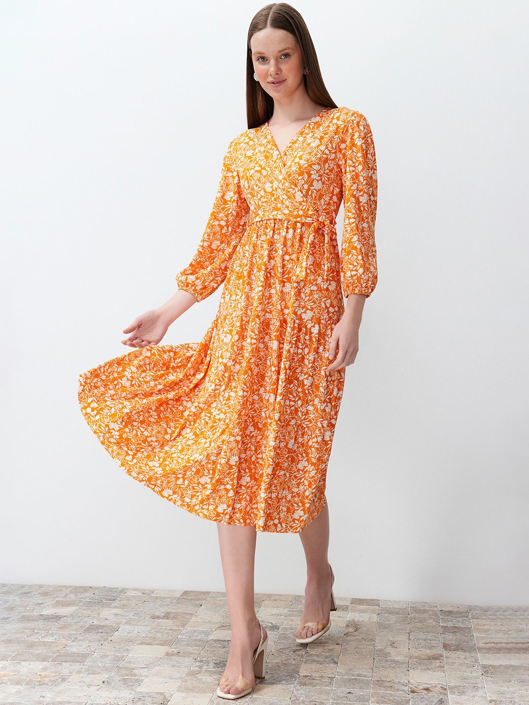 

Trendyol Women Floral Printed V-Neck Puff Sleeve Empire Midi Dress, Orange