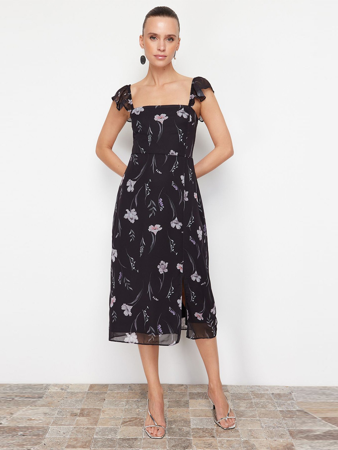 

Trendyol Floral Printed Square Neck Flutter Sleeve A-Line Midi Dress, Black