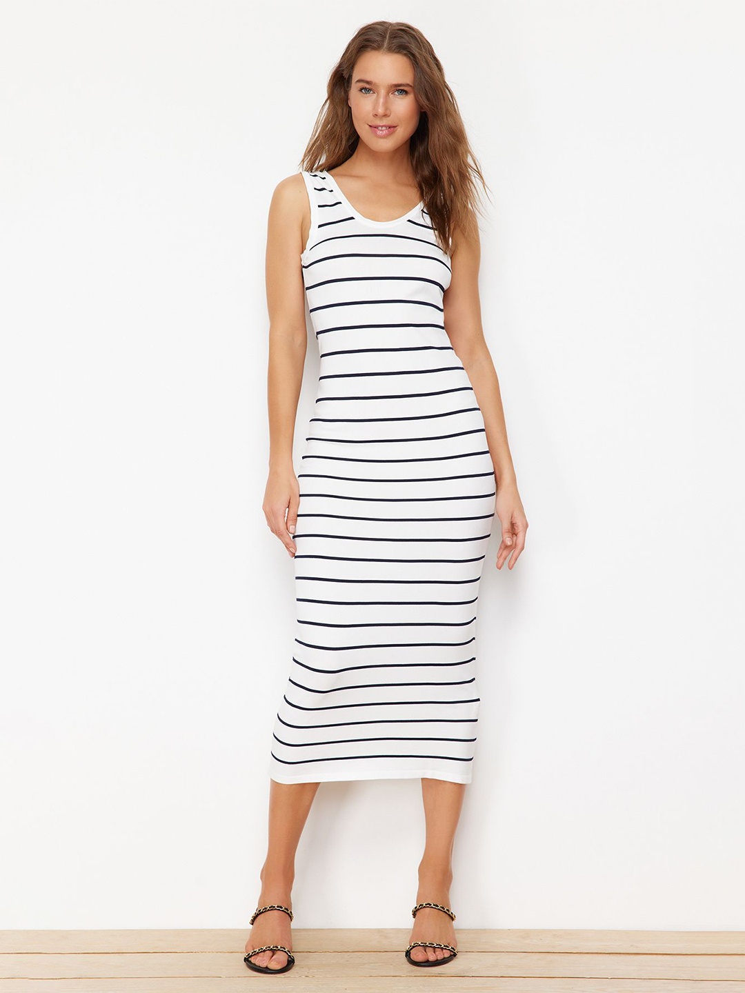 

Trendyol Women Round Neck Striped T-shirt Midi Dress, White