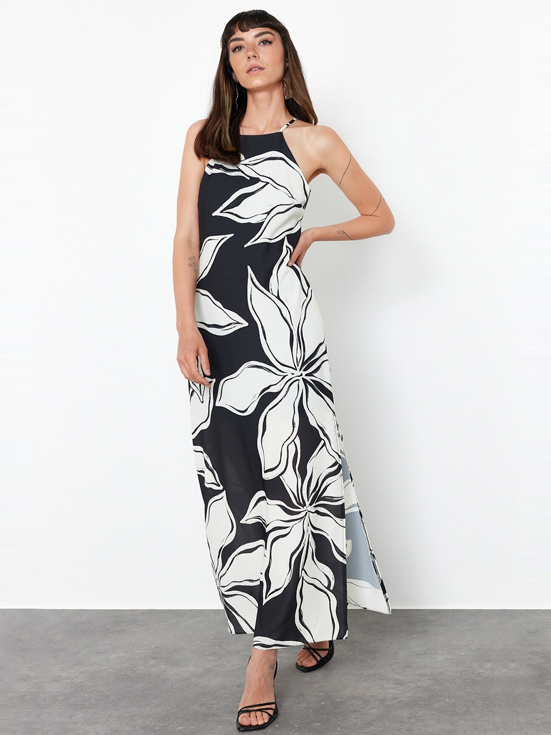 

Trendyol Floral Printed Halter Neck Maxi Dress, Black