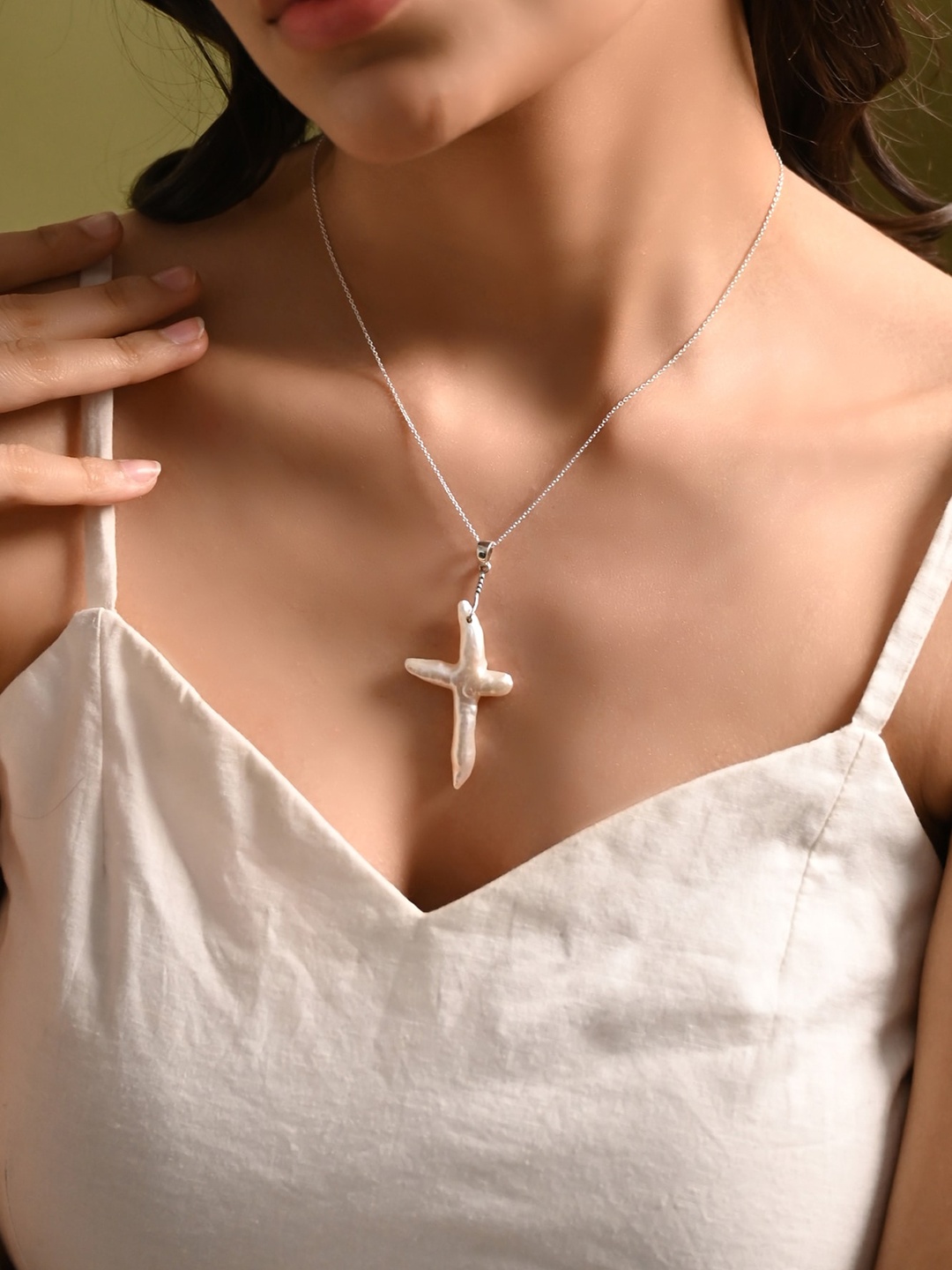 

HIFLYER JEWELS 925 Sterling Silver Pendant with Chain, White