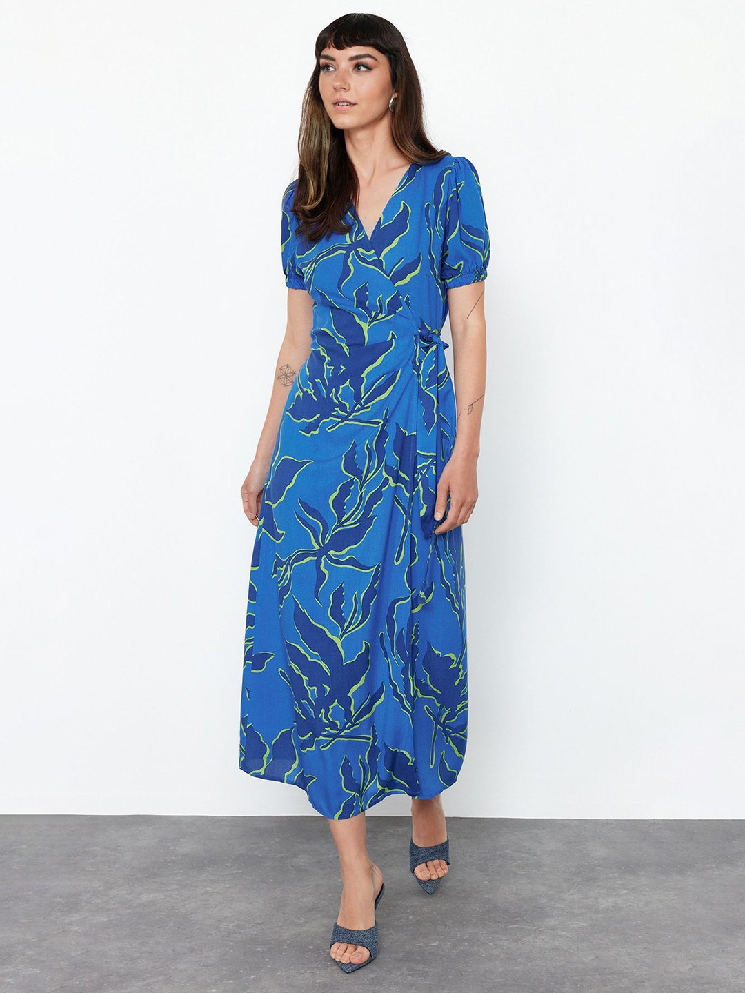 

Trendyol Abstract Printed Puff Sleeve Fit & Flare Midi Dress, Blue