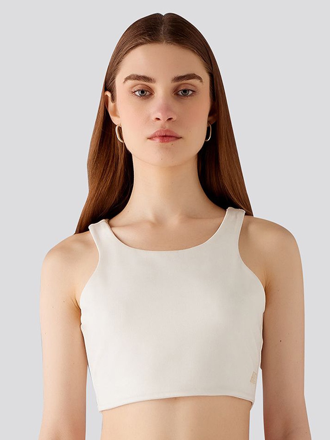 

Muvazo Shoulder Straps Tank Crop Top, White