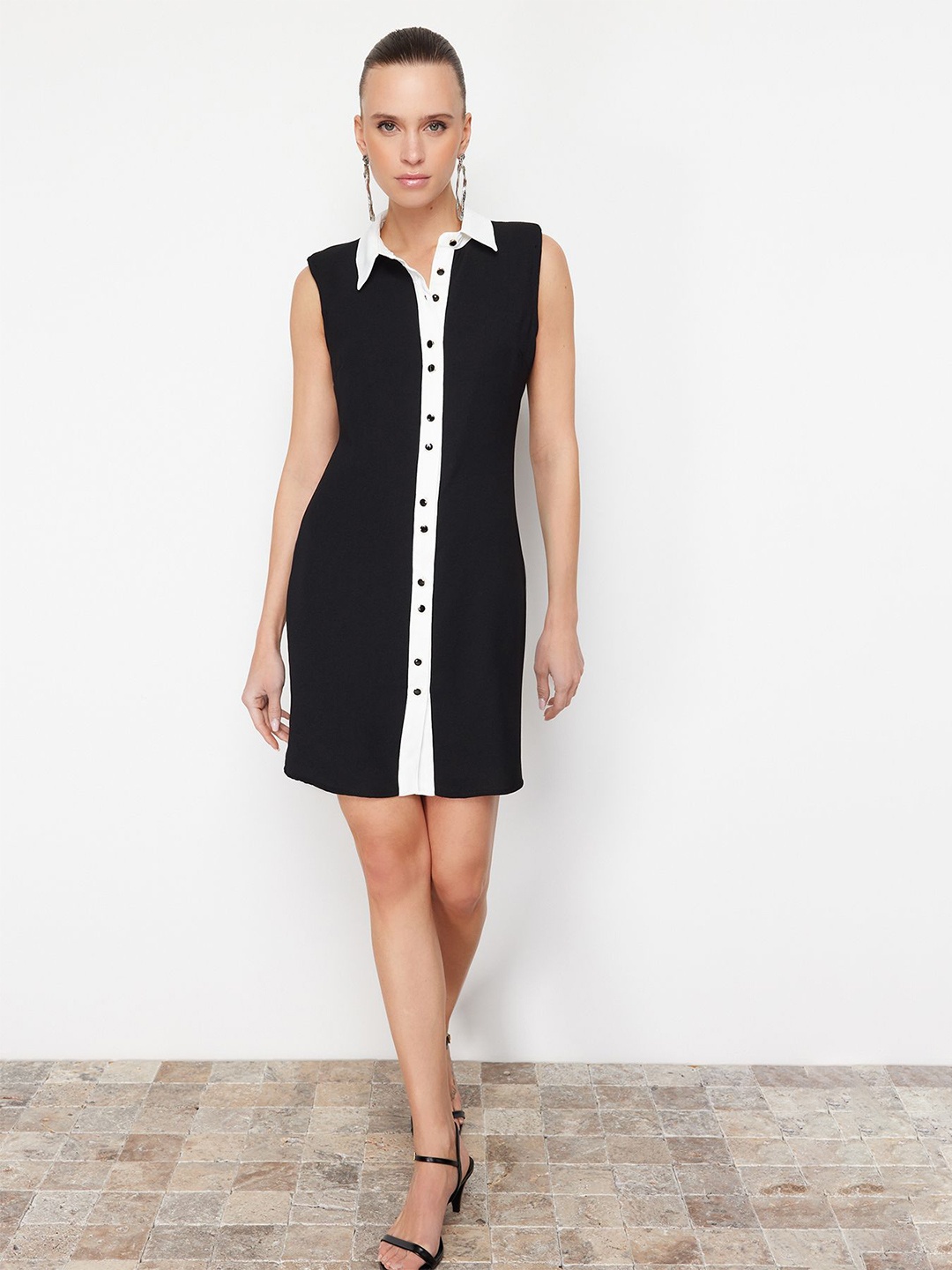 

Trendyol Sleeveless Shirt Dress, Black