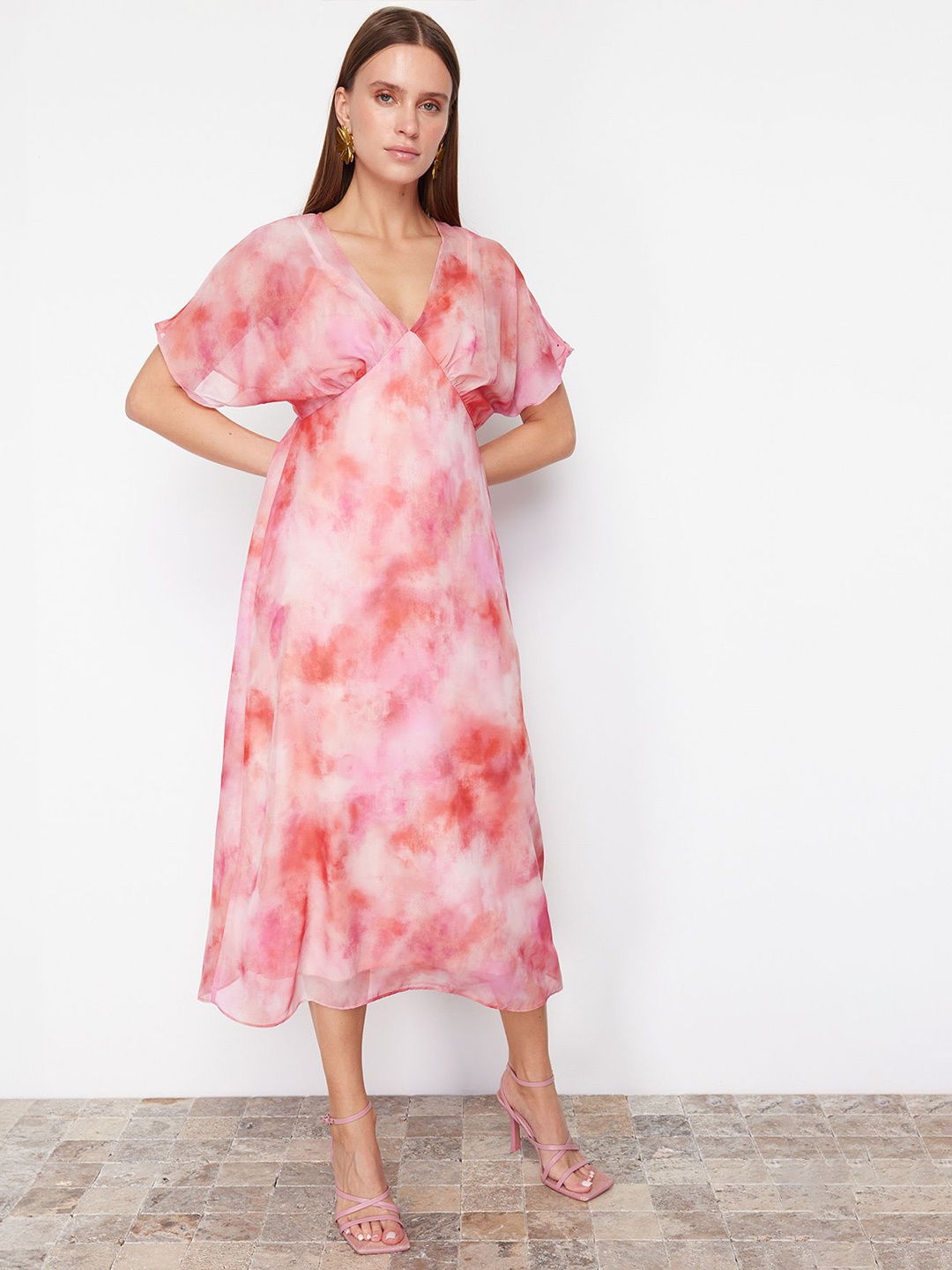 

Trendyol Tie and Dye V-Neck Flared Sleeves A-Line Midi Dress, Pink