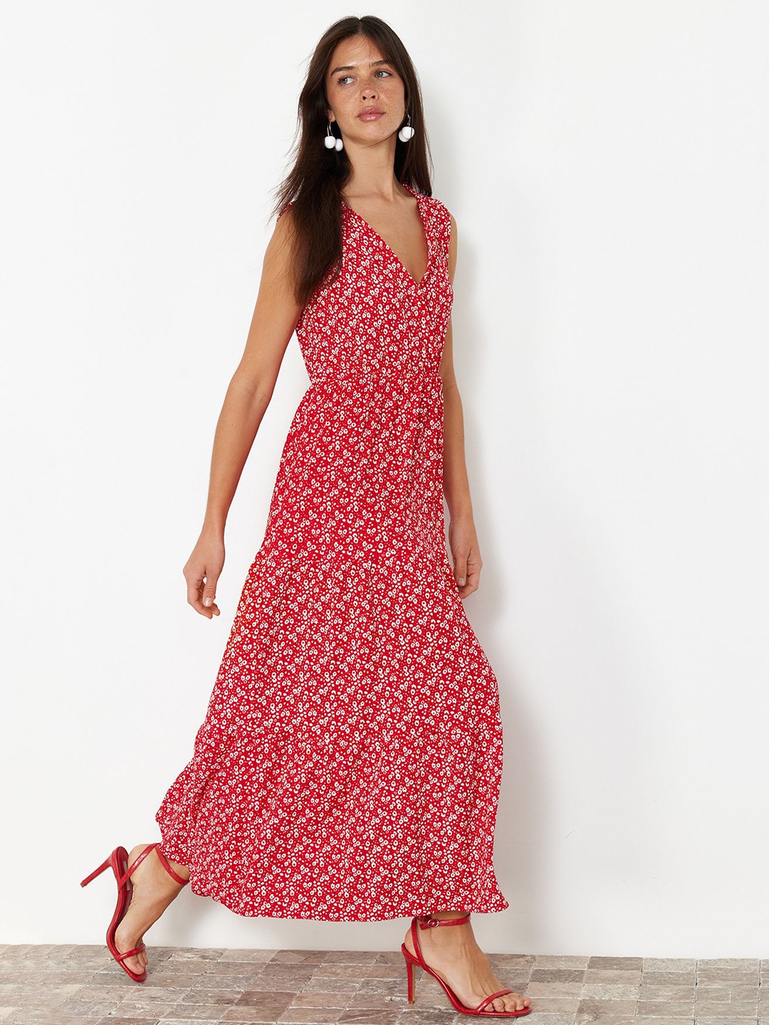 

Trendyol Floral Printed V-neck Maxi Dress, Red
