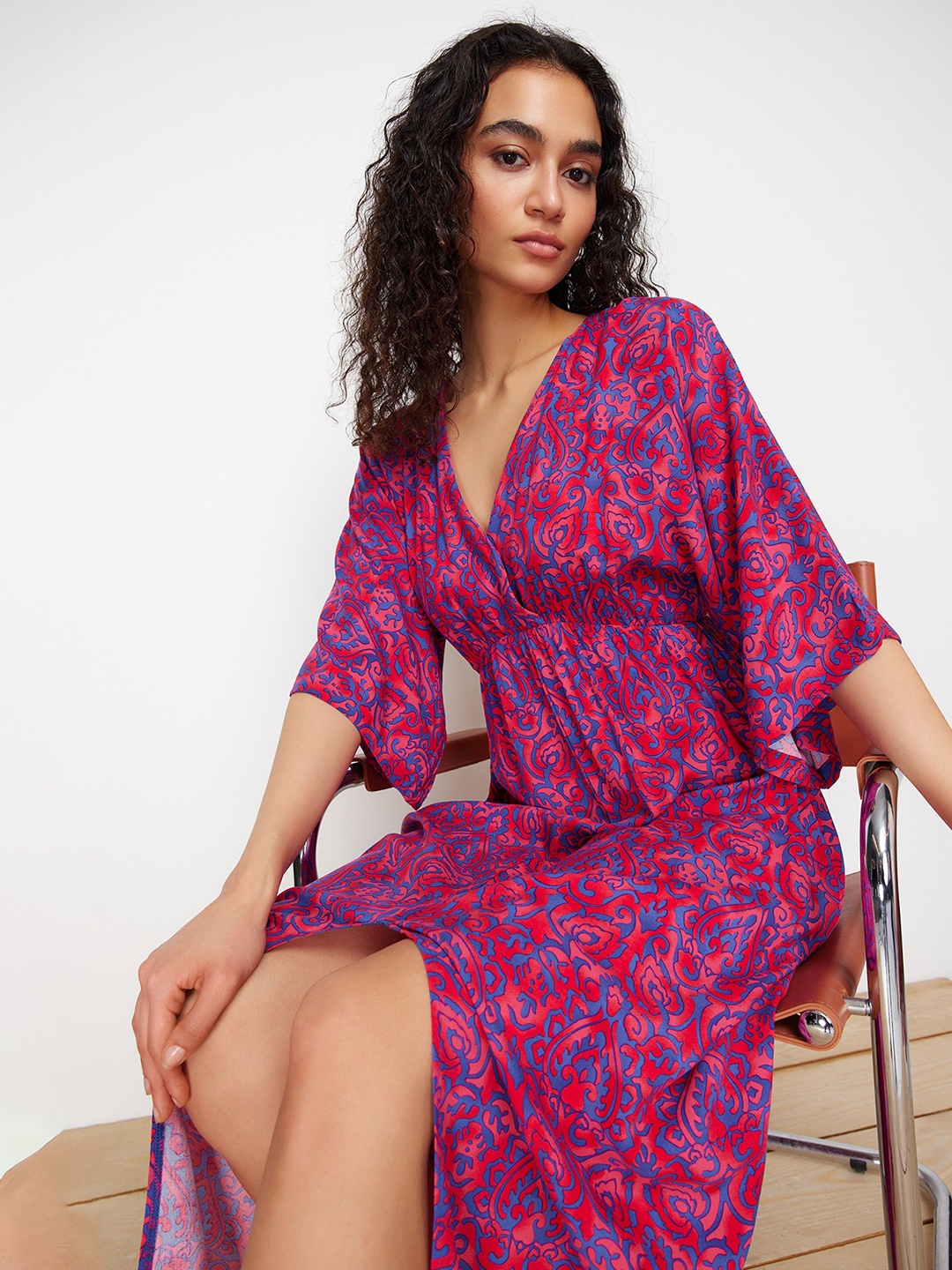 

Trendyol Ethnic Motifs Printed V-Neck Extended Sleeves Wrap Midi Dress, Pink