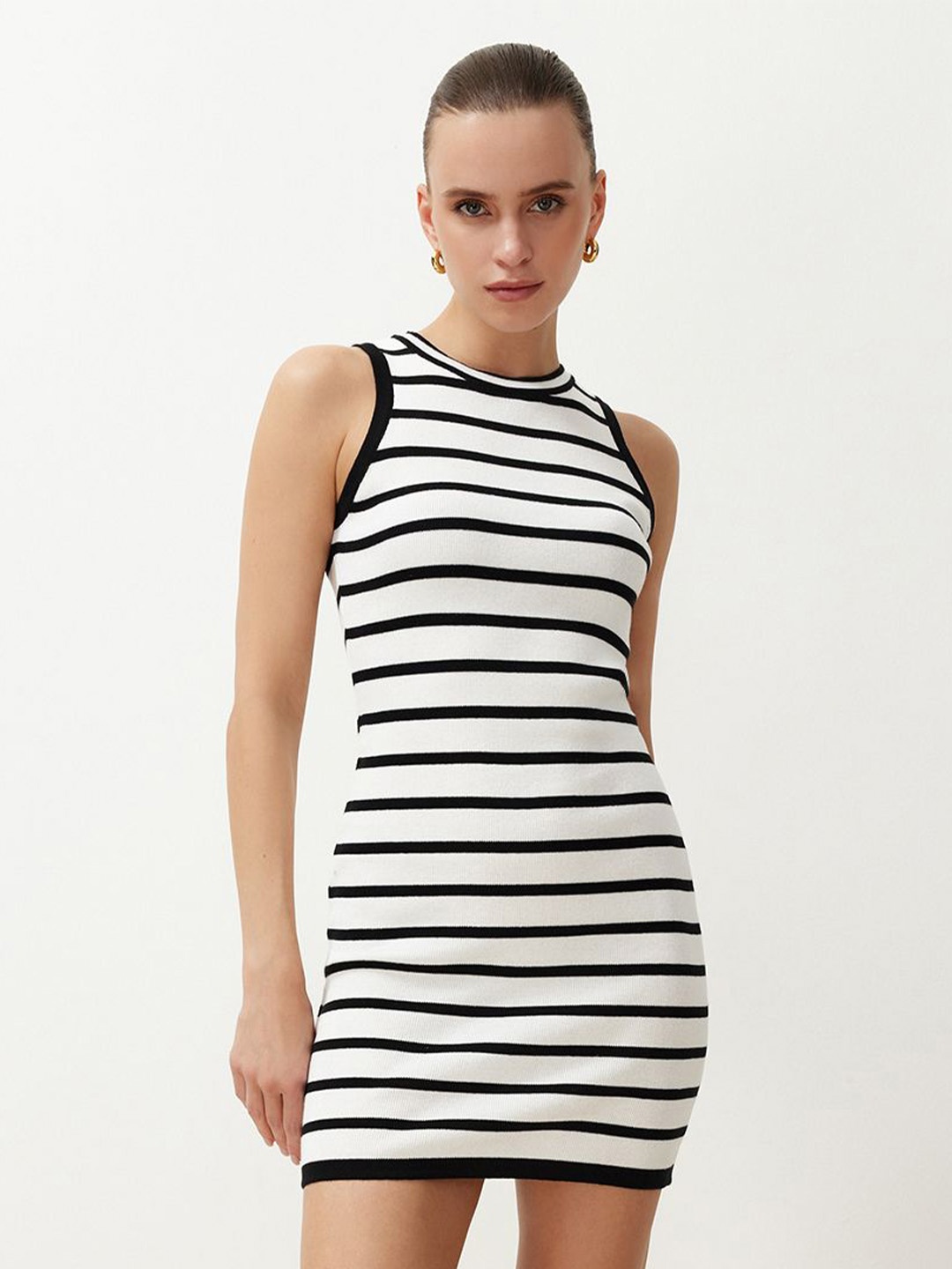 

Trendyol Striped Round Neck Bodycon Cotton Mini Dress, White