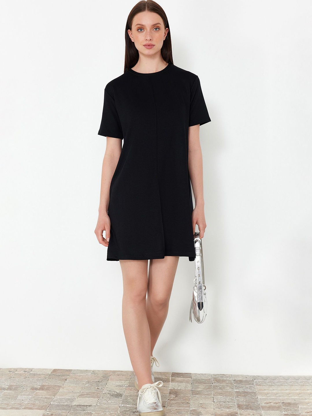 

Trendyol Round Neck Short Sleeves T-shirt Dress, Black