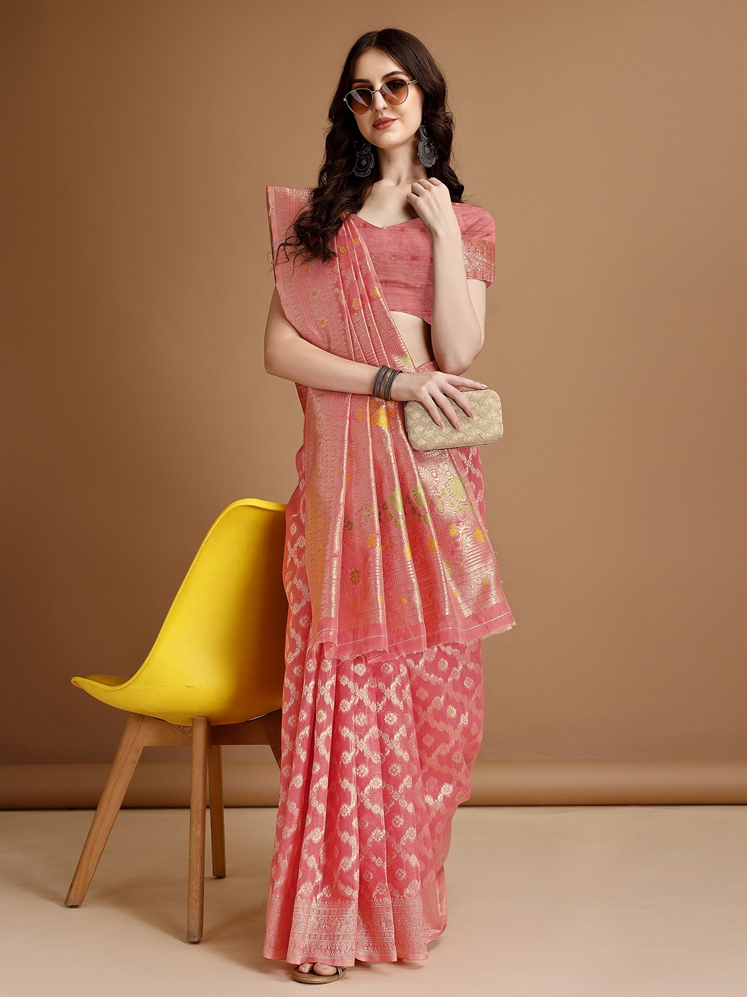 

KAZIA Woven Design Zari Banarasi Saree, Pink