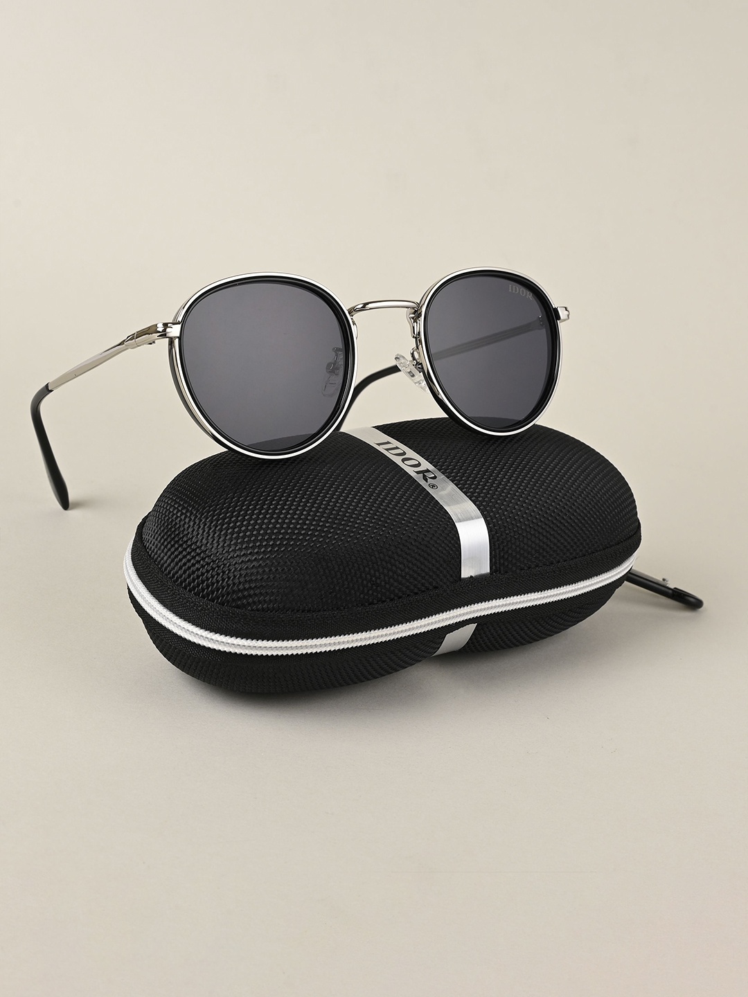 

IDOR Unisex Round Sunglasses with UV Protected Lens IDOR-3409-SLV-BLK, Black