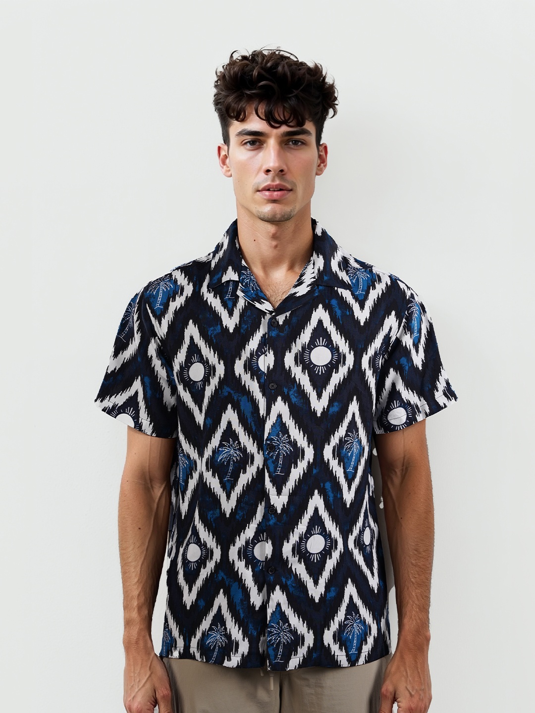 

Celio Classic Geometric Opaque Printed Casual Shirt, Black