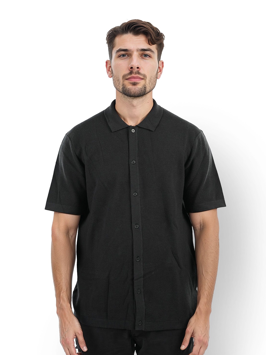 

Celio Classic Spread Collar Short Sleeves Curved Cotton Casual Shirt, Black