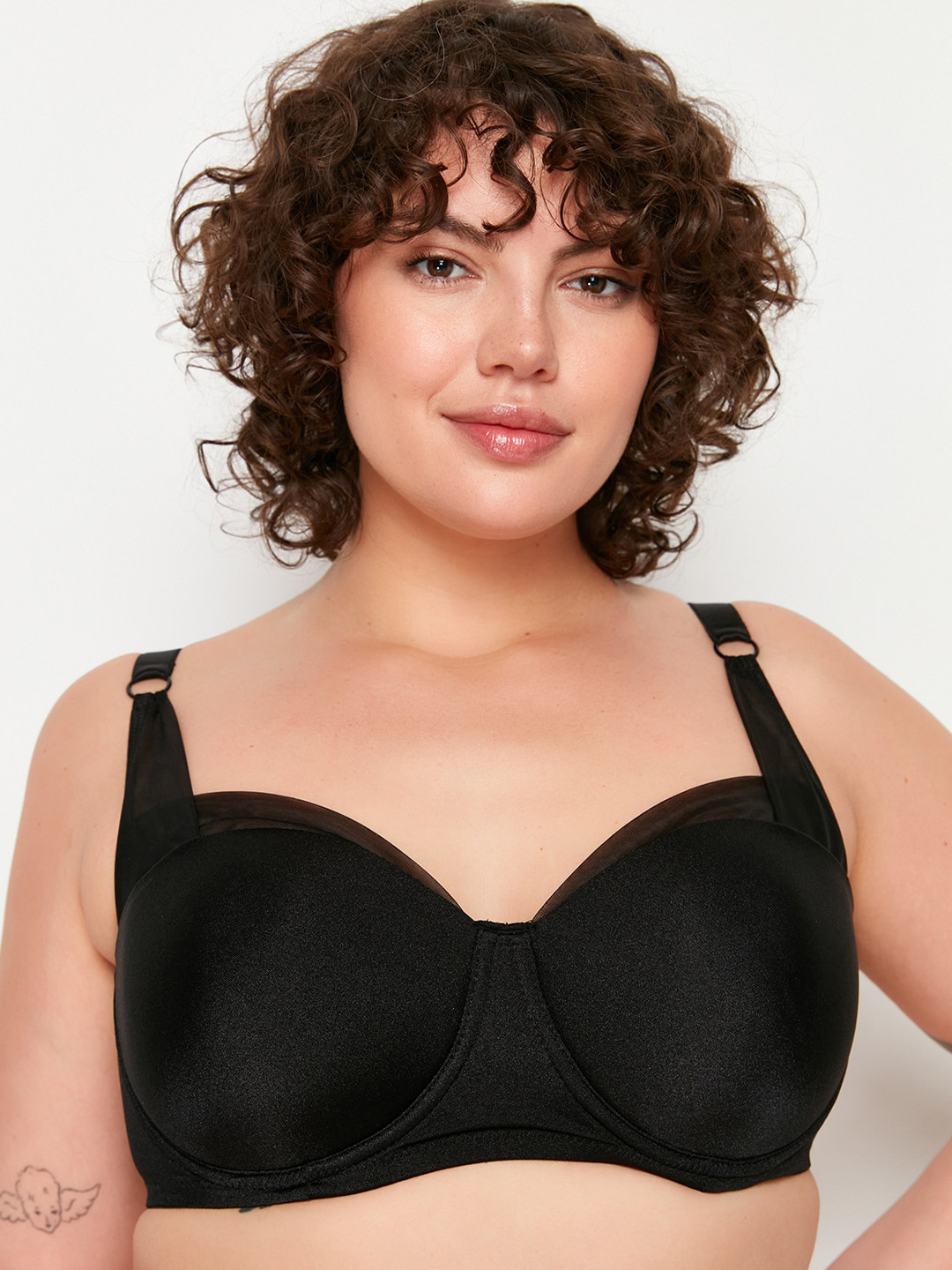 

Trendyol Full Coverage Underwired Lightly Padded Bra With All Day Comfort, Black