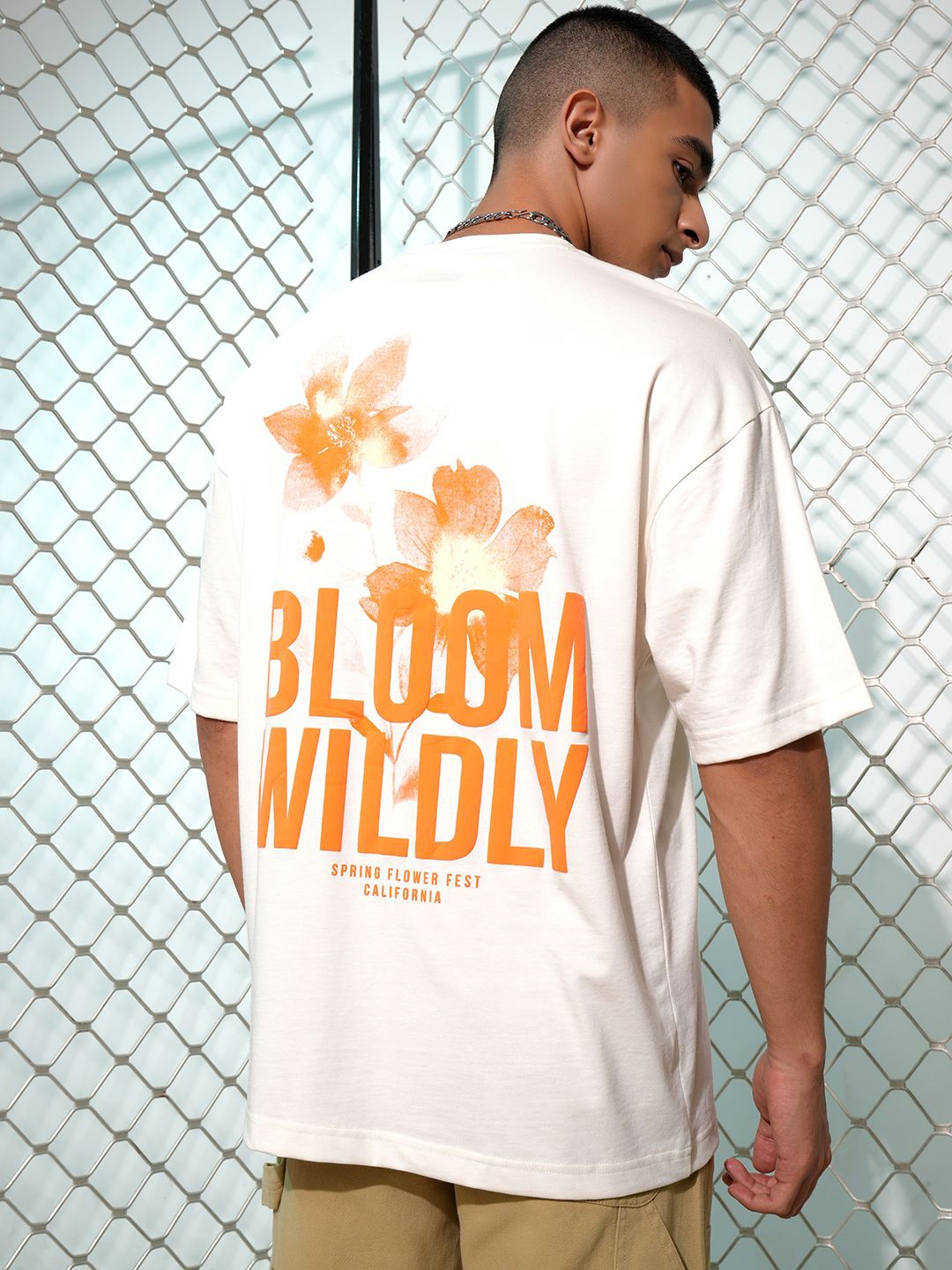

HIGHLANDER Men Round Neck Typography Printed Oversized T-shirt, Off white