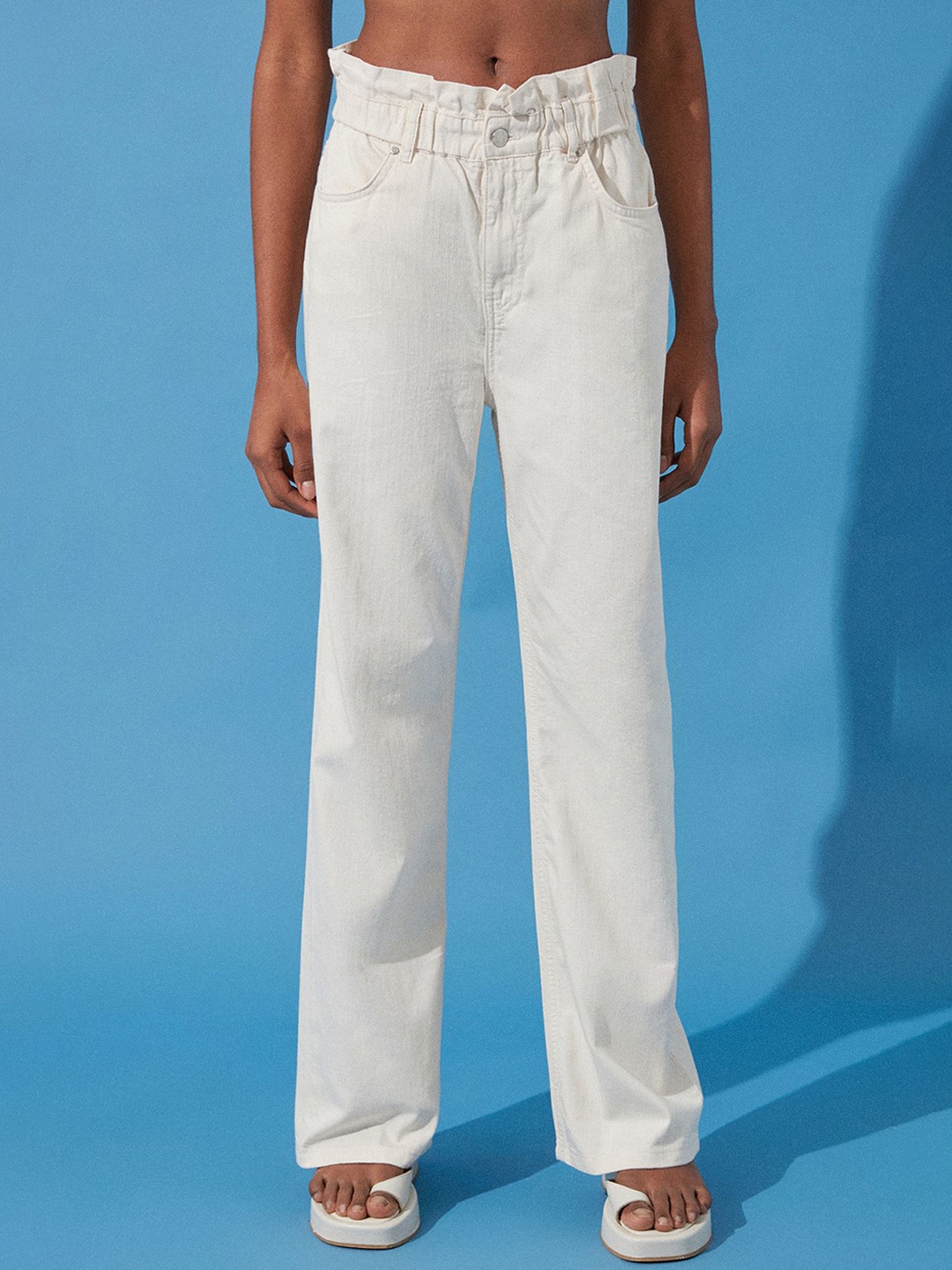 

Trendyol Women Straight Fit High-Rise Jeans, White