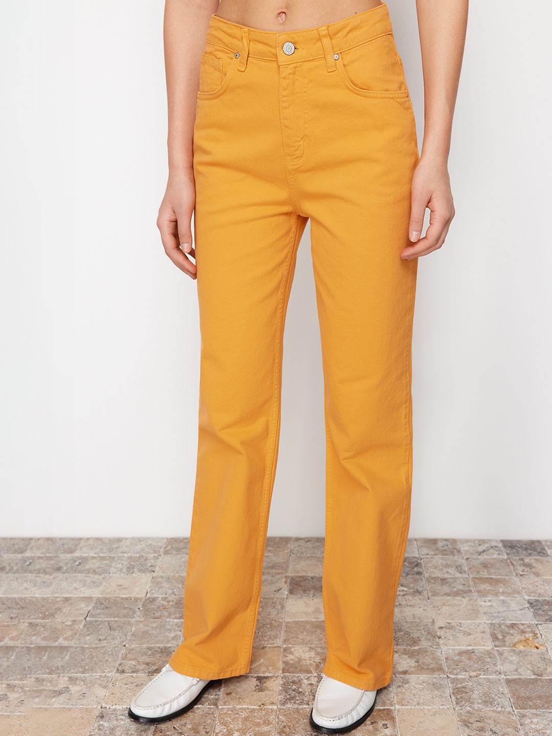 

Trendyol Women Clean Look Mid-Rise Pure Cotton Jeans, Orange