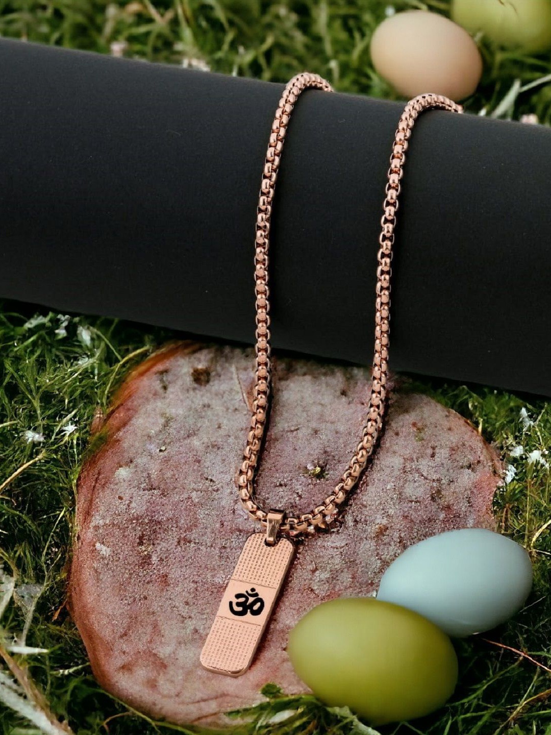 

WATCHSTAR Rose Gold-Plated Om Pendant With Chain