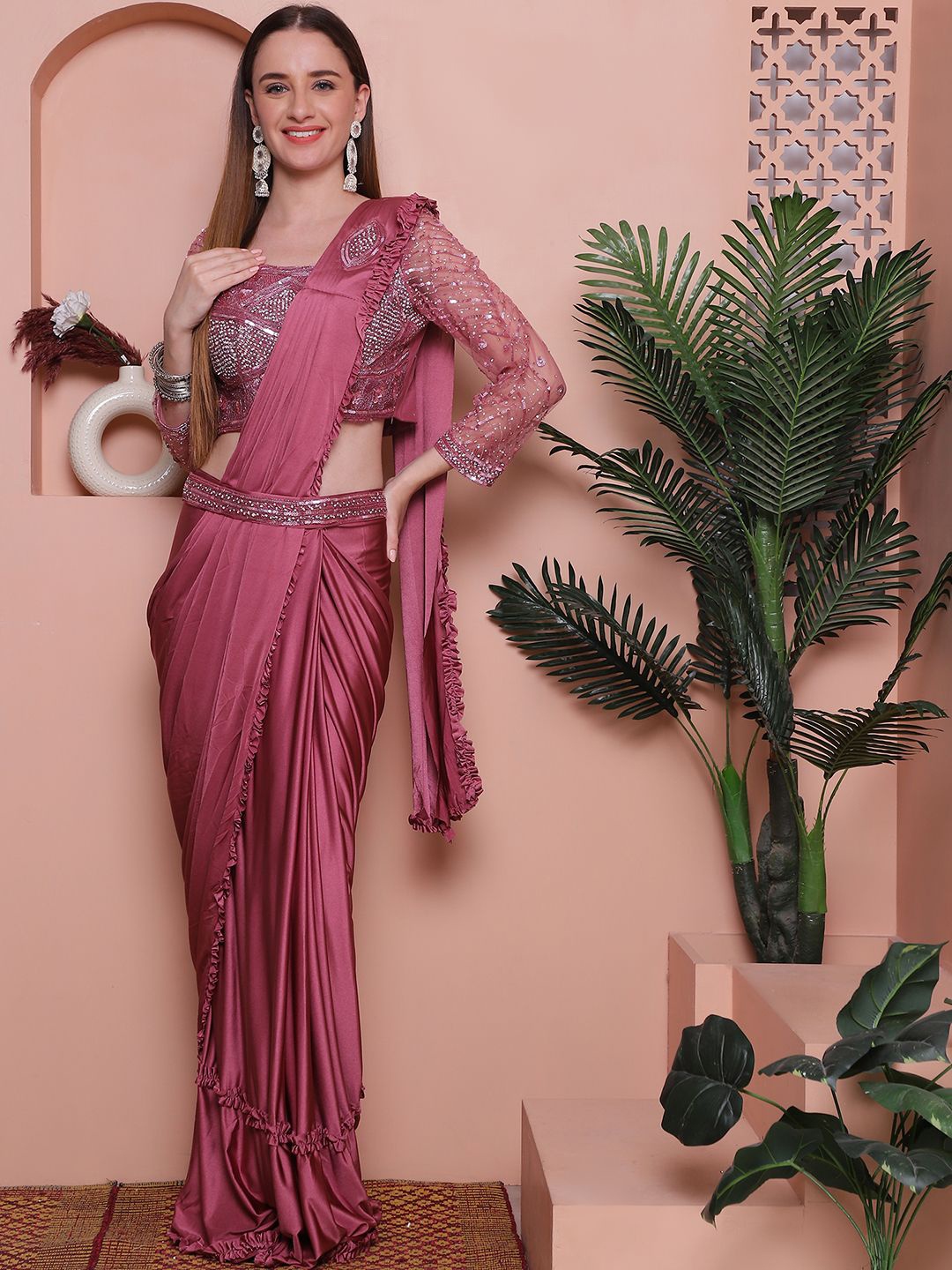 

Grancy Embroidered Ready to Wear Saree, Mauve