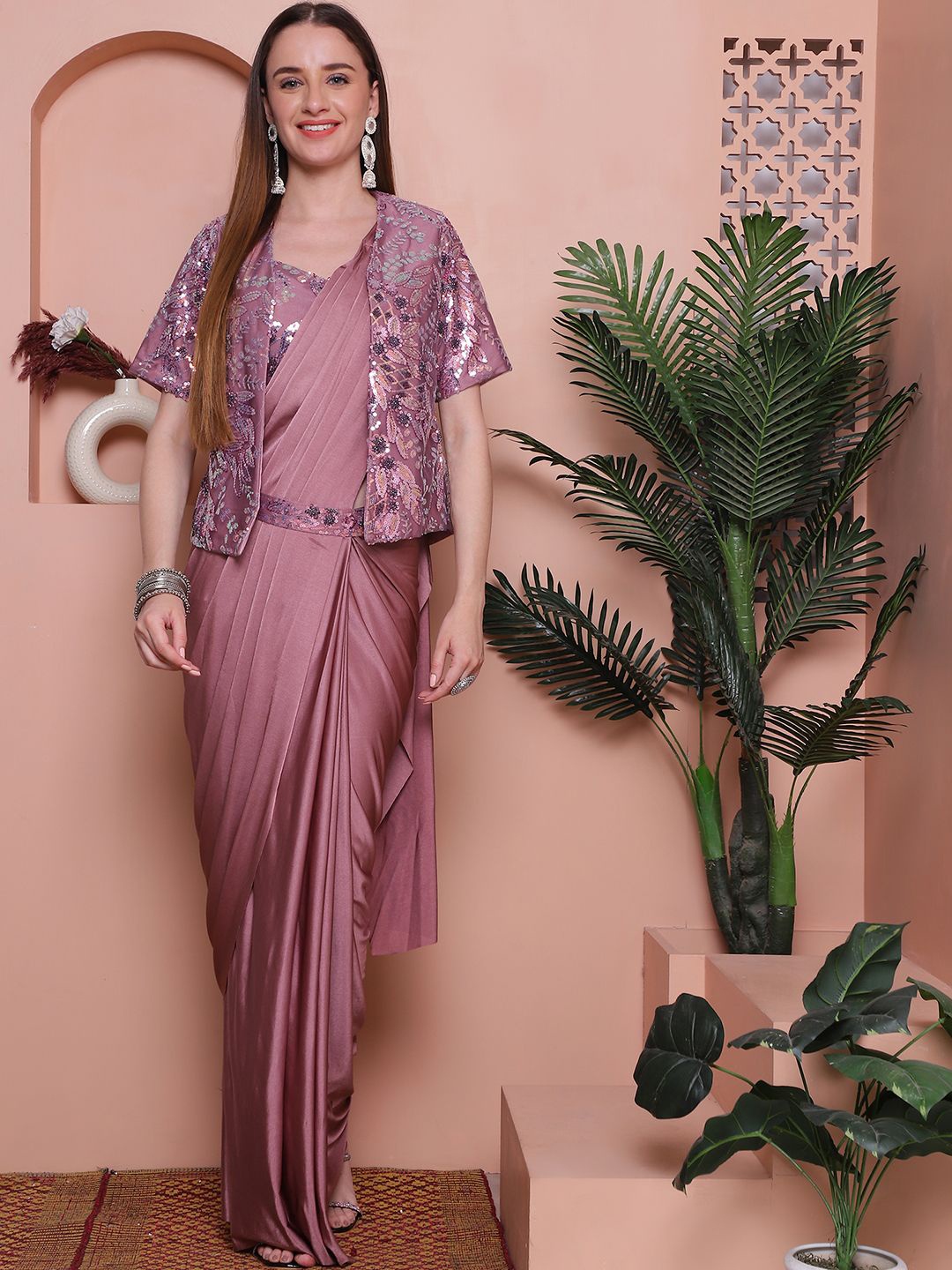 

Grancy Ready to Wear Saree, Mauve