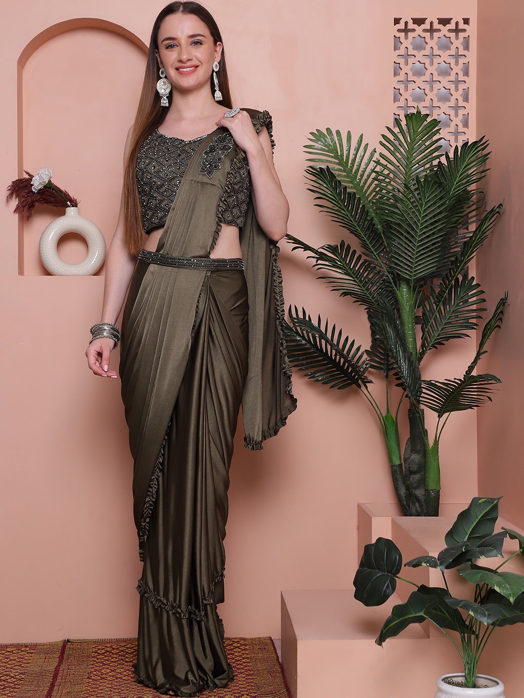 

Grancy Embroidered Ready to Wear Saree, Green