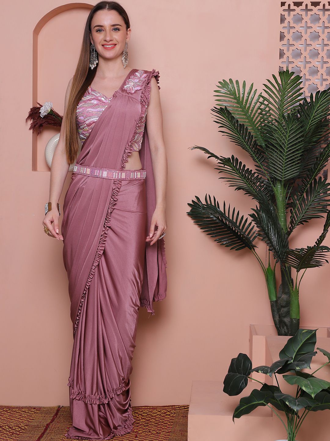 

Grancy Embroidered Ready to Wear Saree, Mauve