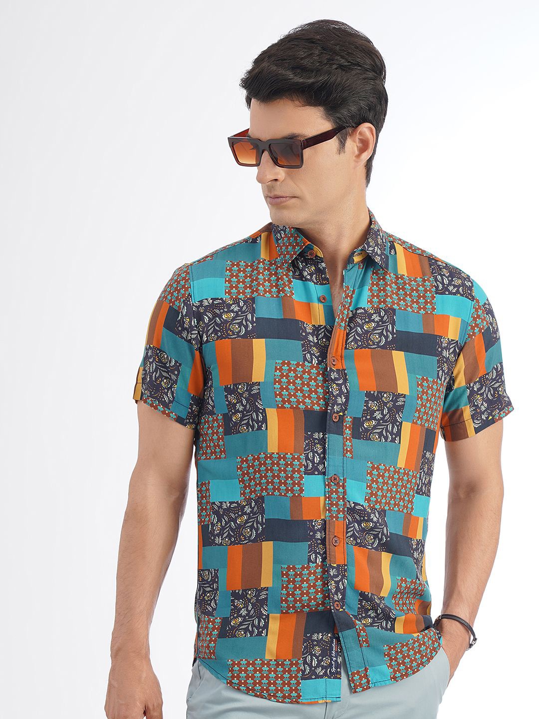 

JADE BLUE Slim Fit Geometric Opaque Printed Cotton Casual Shirt