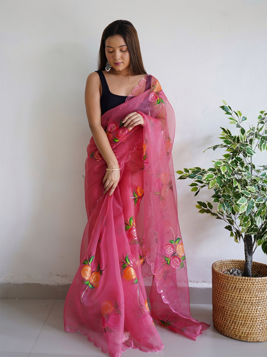 

elora Floral Sequinned Pure Chiffon Saree, Pink