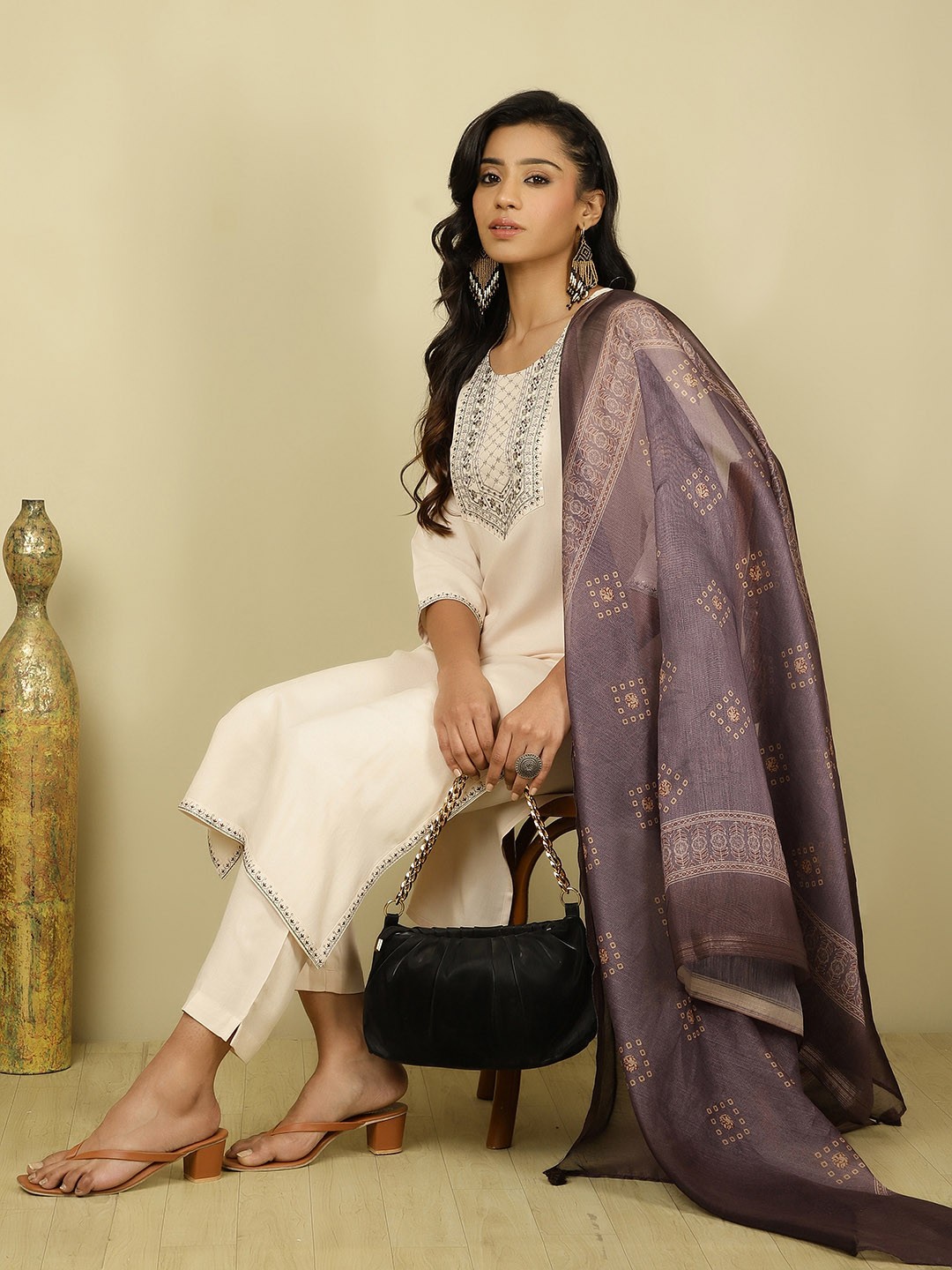 

Jaipur Kurti Floral Embroidered Round Neck Straight Kurta with Trousers & Dupatta, Beige