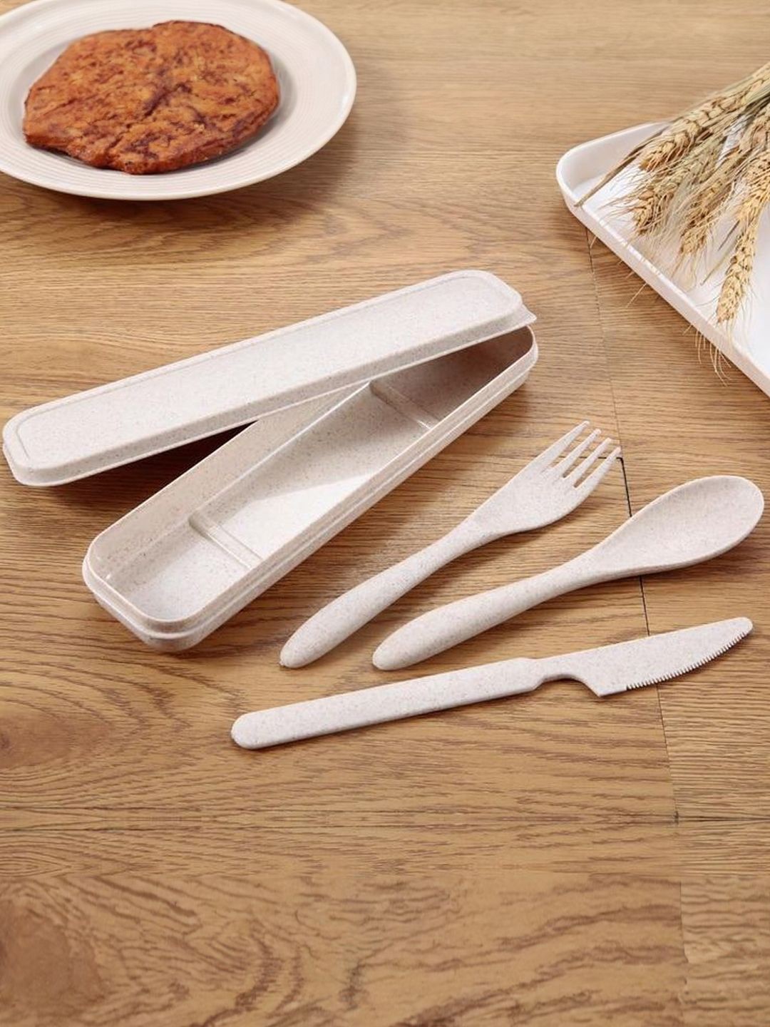 

Rusabl Beige 4 Pieces Wheat Straw Cutlery Beige