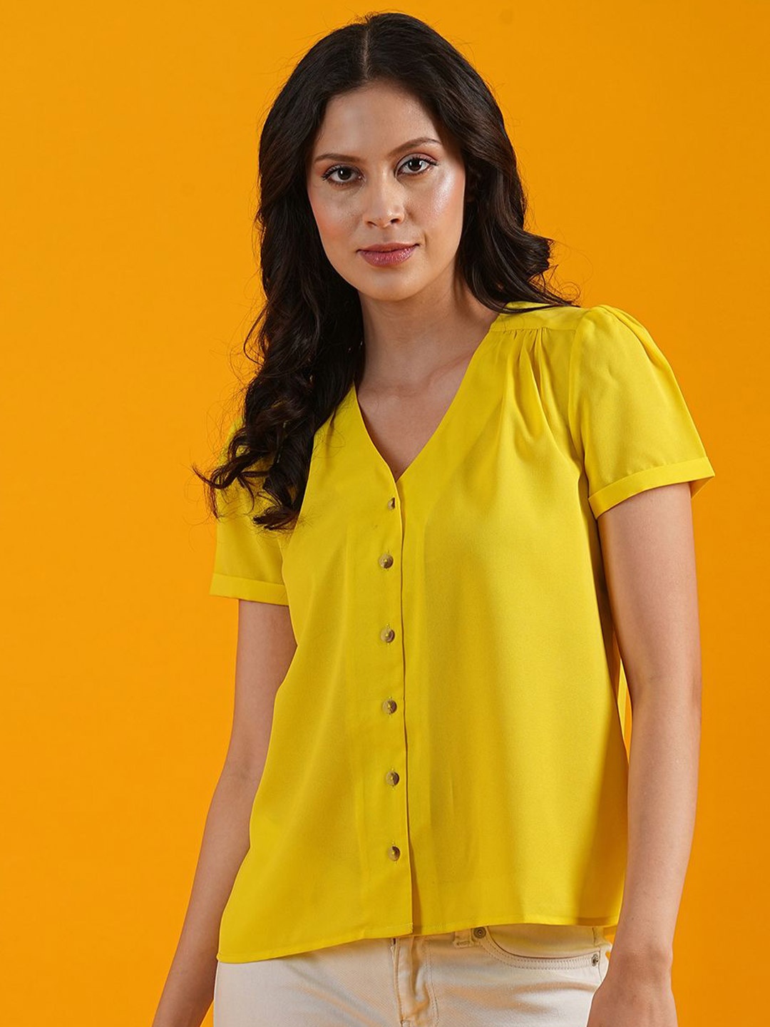 

Globus Yellow V-Neck Puff Sleeves Pleated Top