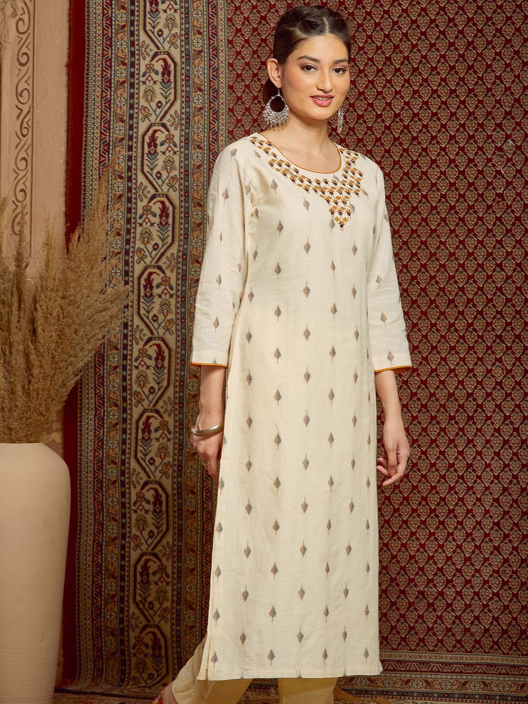 

WOMEN PLUS Women Ethnic Motifs Embroidered Flared Sleeves Handloom Kurta, Cream