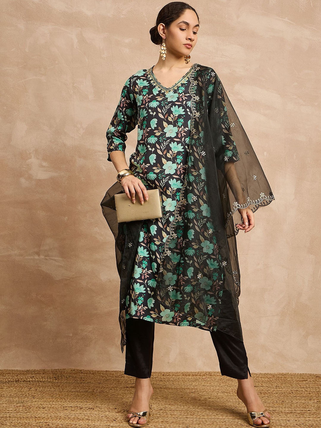 

all about you Floral Printed V-Neck Straight Kurta with Trousers & With Dupatta, Black