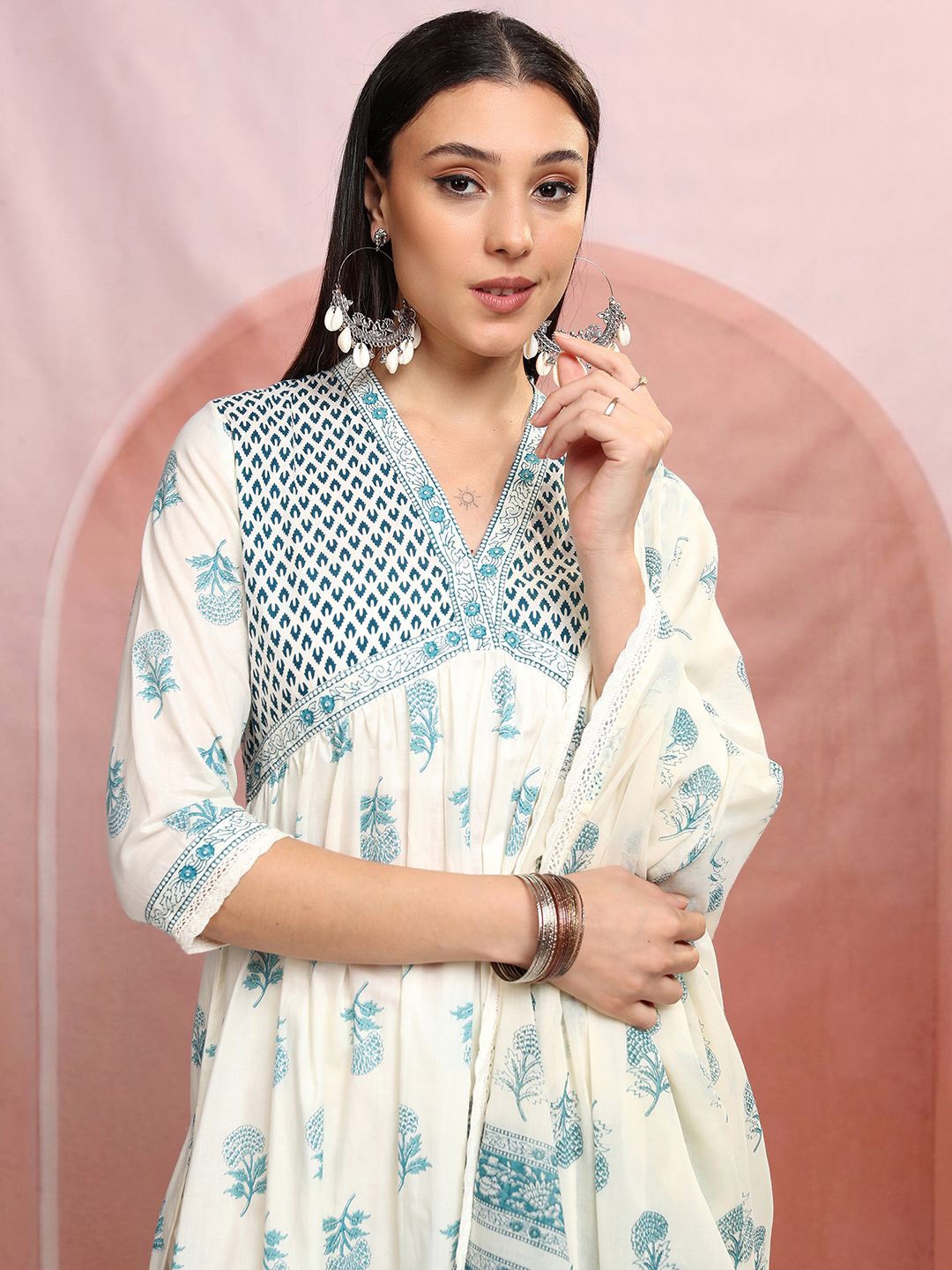 

Vishudh Cream-Coloured Ethnic Printed Empire Pure Cotton Kurta With Palazzos & Dupatta
