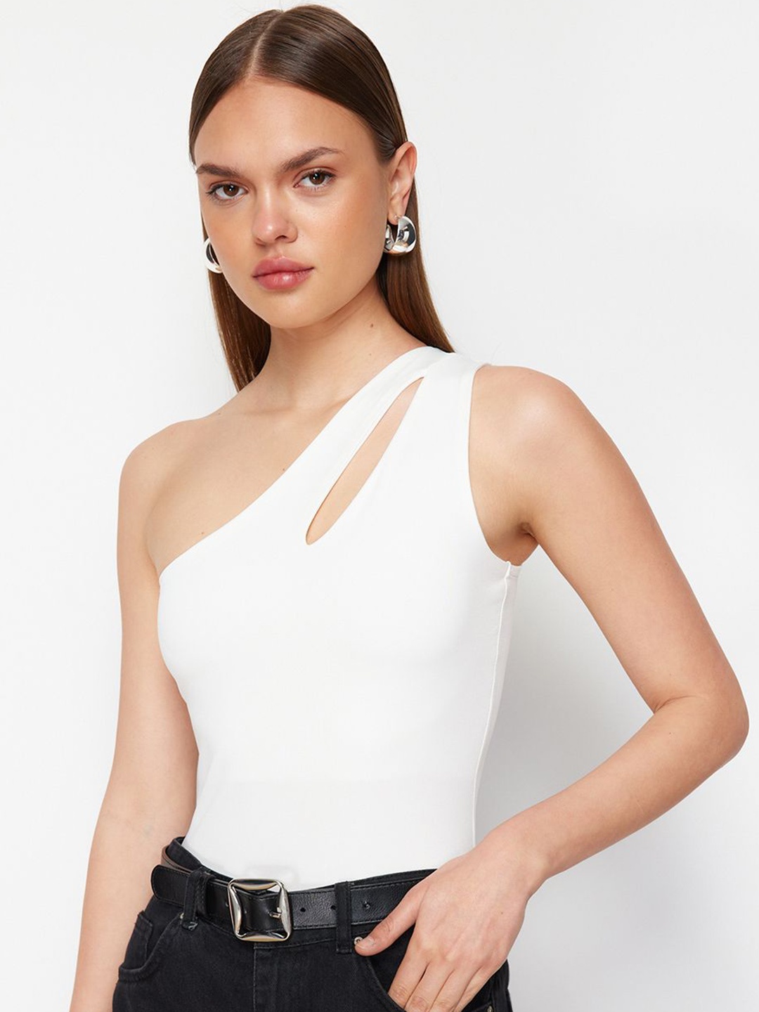 

Trendyol One-Shoulder Cut-Out Detailed Bodysuit, White