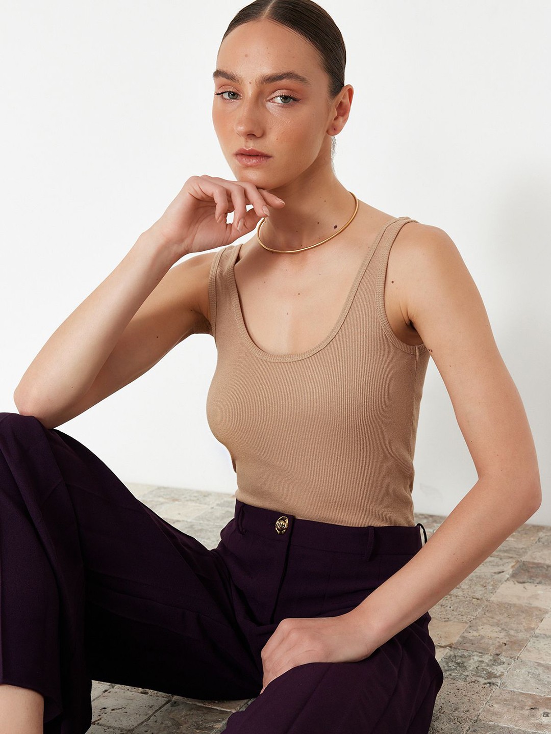 

Trendyol Round Neck Sleeveless Camisoles, Beige