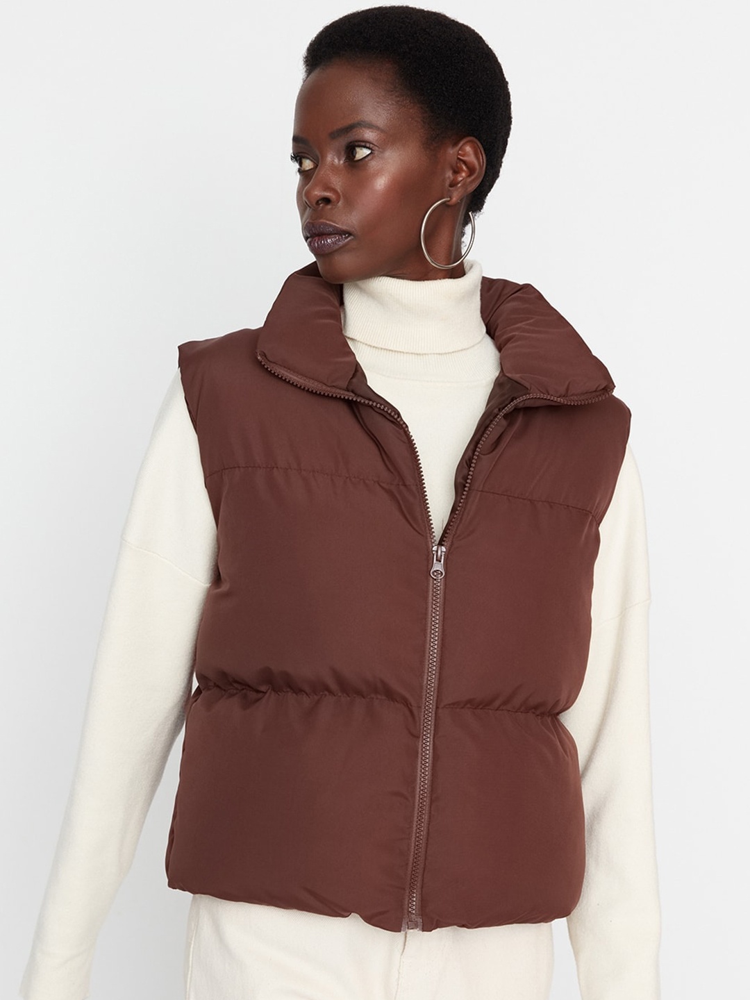 

Trendyol Mock Collar Sleeveless Padded Jacket, Brown