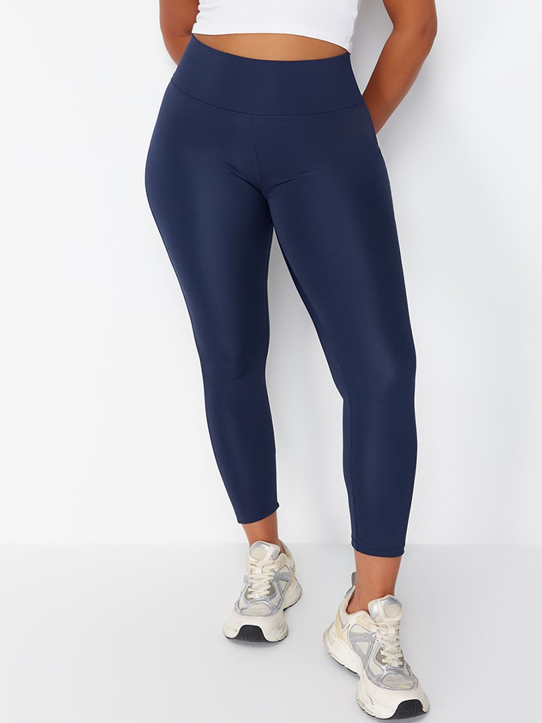 

Trendyol Women Slim-Fit Ankle-Length Tights, Navy blue