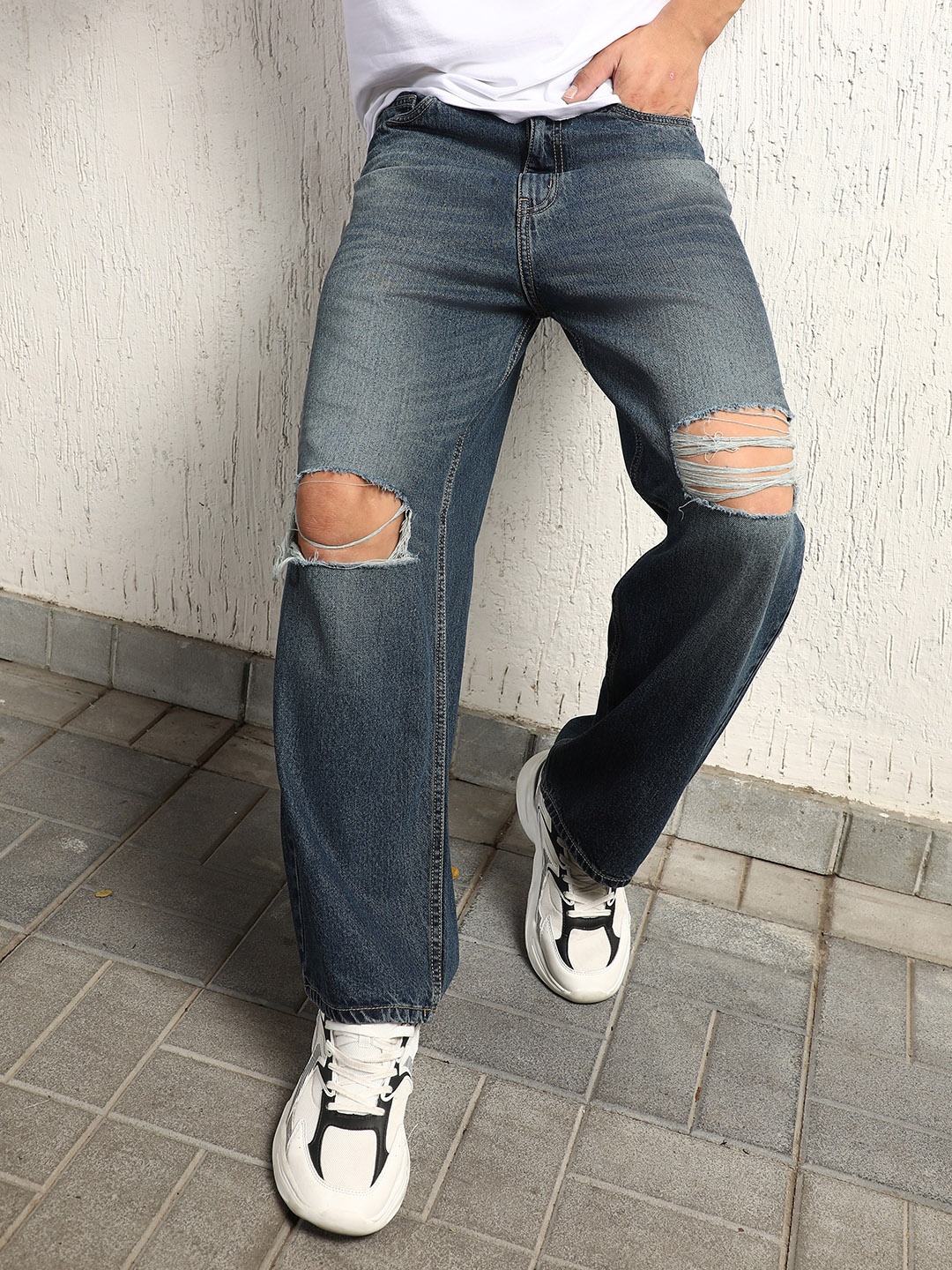 

Hubberholme Men Baggy Heavy Fade Cotton Heavy Distress Jeans, Blue