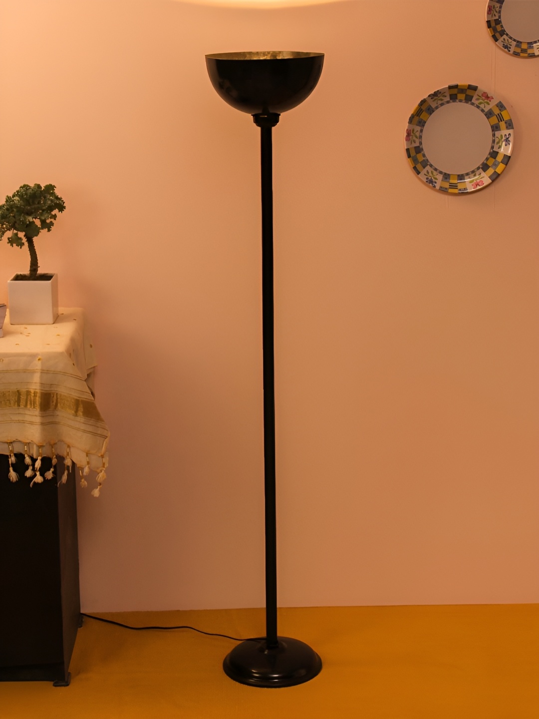 

Devansh Black Metal Floor Lamp With Wase