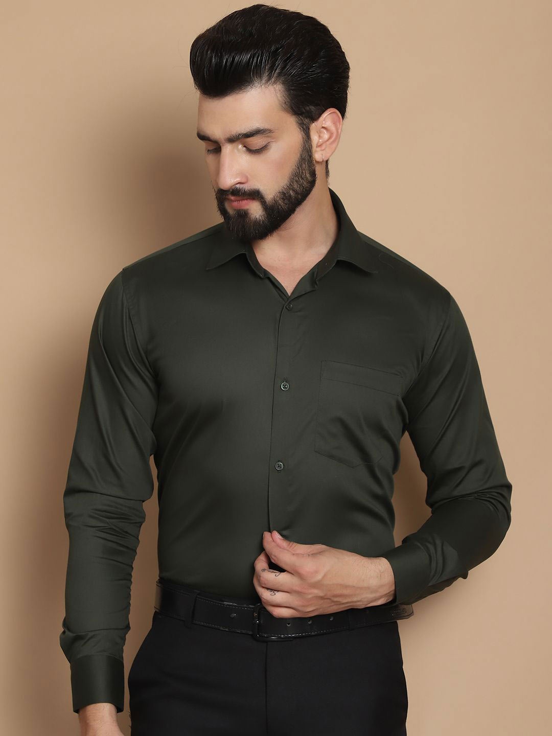 

TAG 7 Straight Cutaway Collar Long Sleeves Satin Cotton Formal Shirt, Olive