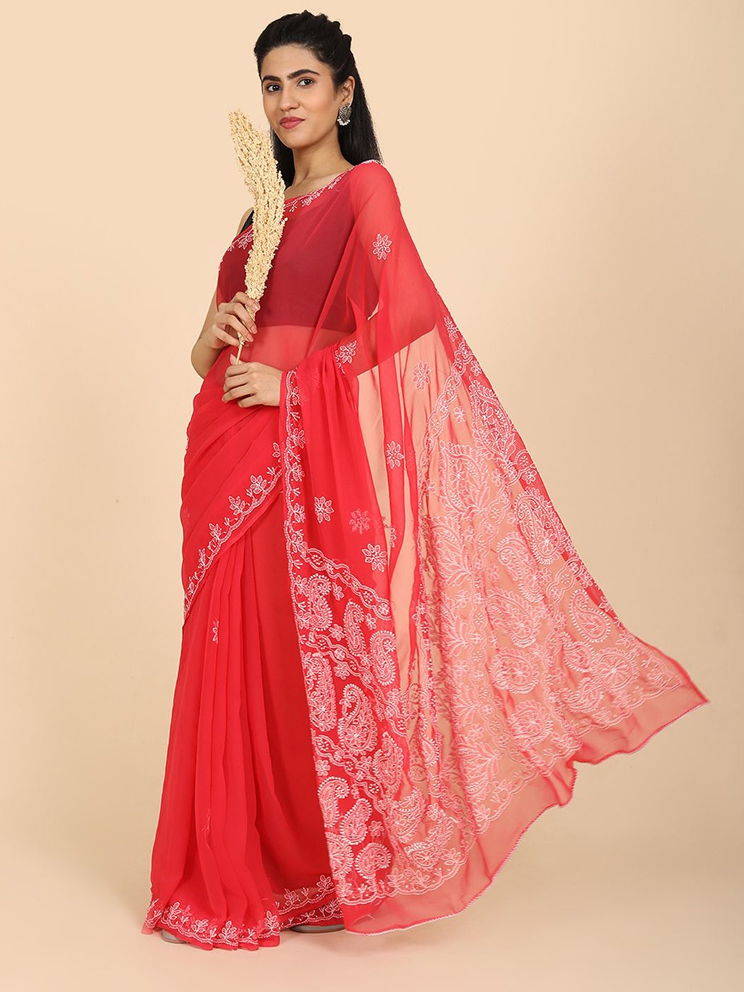 

HELLA FASHIONS Floral Chikankari Saree, Coral