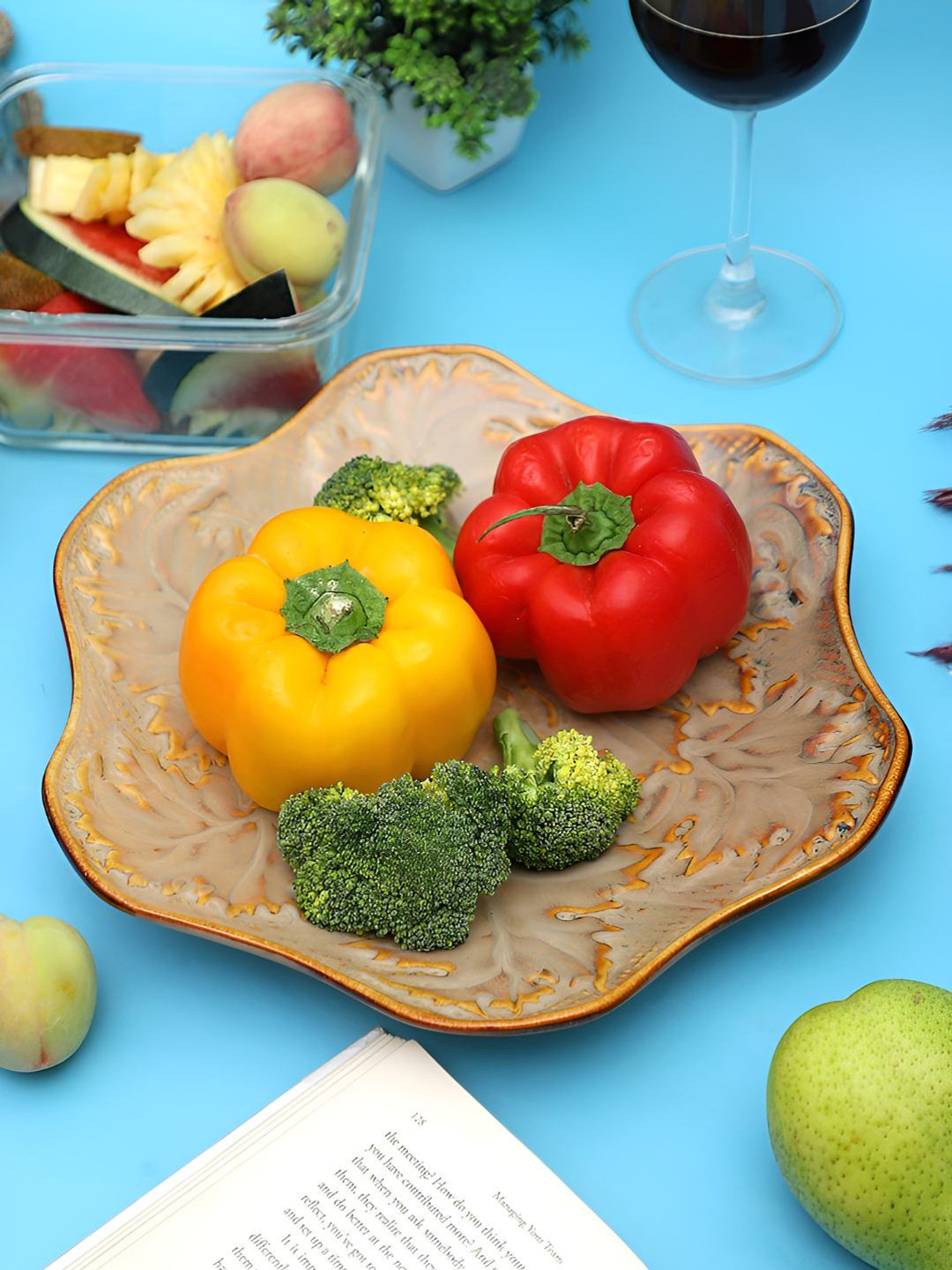 

TAG 7 Beige Flower-Shaped Ceramic Food Platter