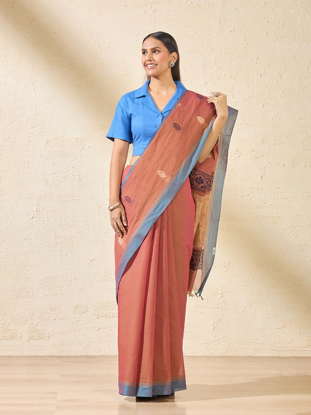 

Taneira Woven Design Pure Cotton Saree, Pink