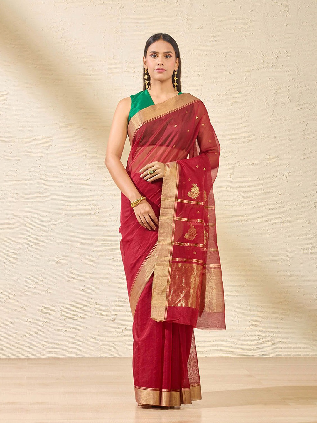 

Taneira Woven Design Zari Chanderi Saree, Red