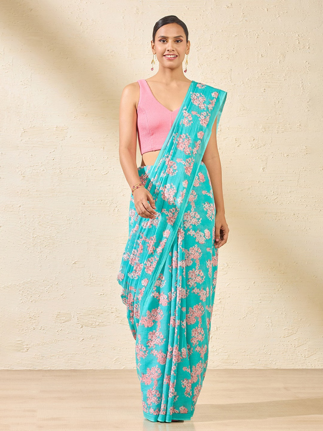 

Taneira Floral printed Saree, Green