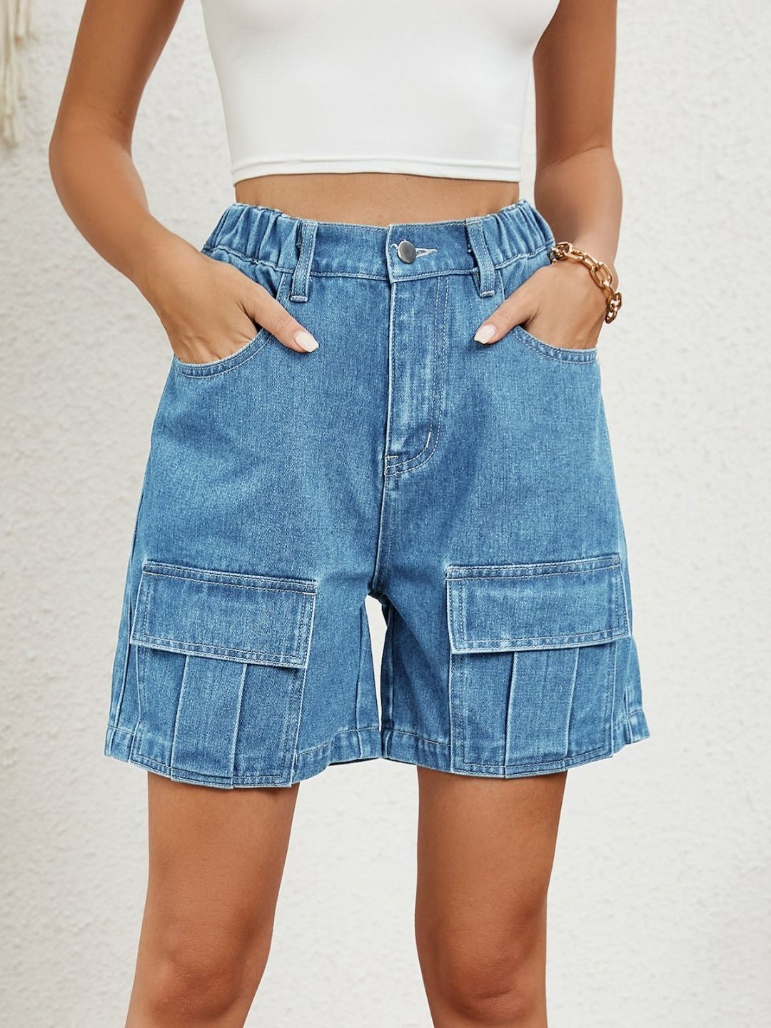 

4WRD by Dressberry Women Blue Washed Mid-Rise Regular Fit Casual Denim Shorts