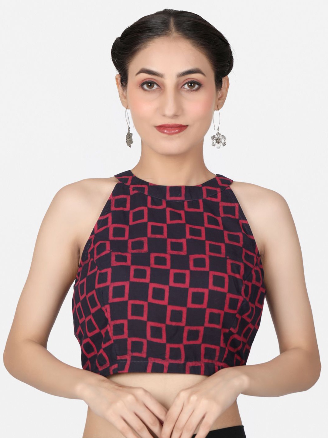 

Llajja Geometric Block Printed Halter-Neck Cotton Saree Blouse, Maroon