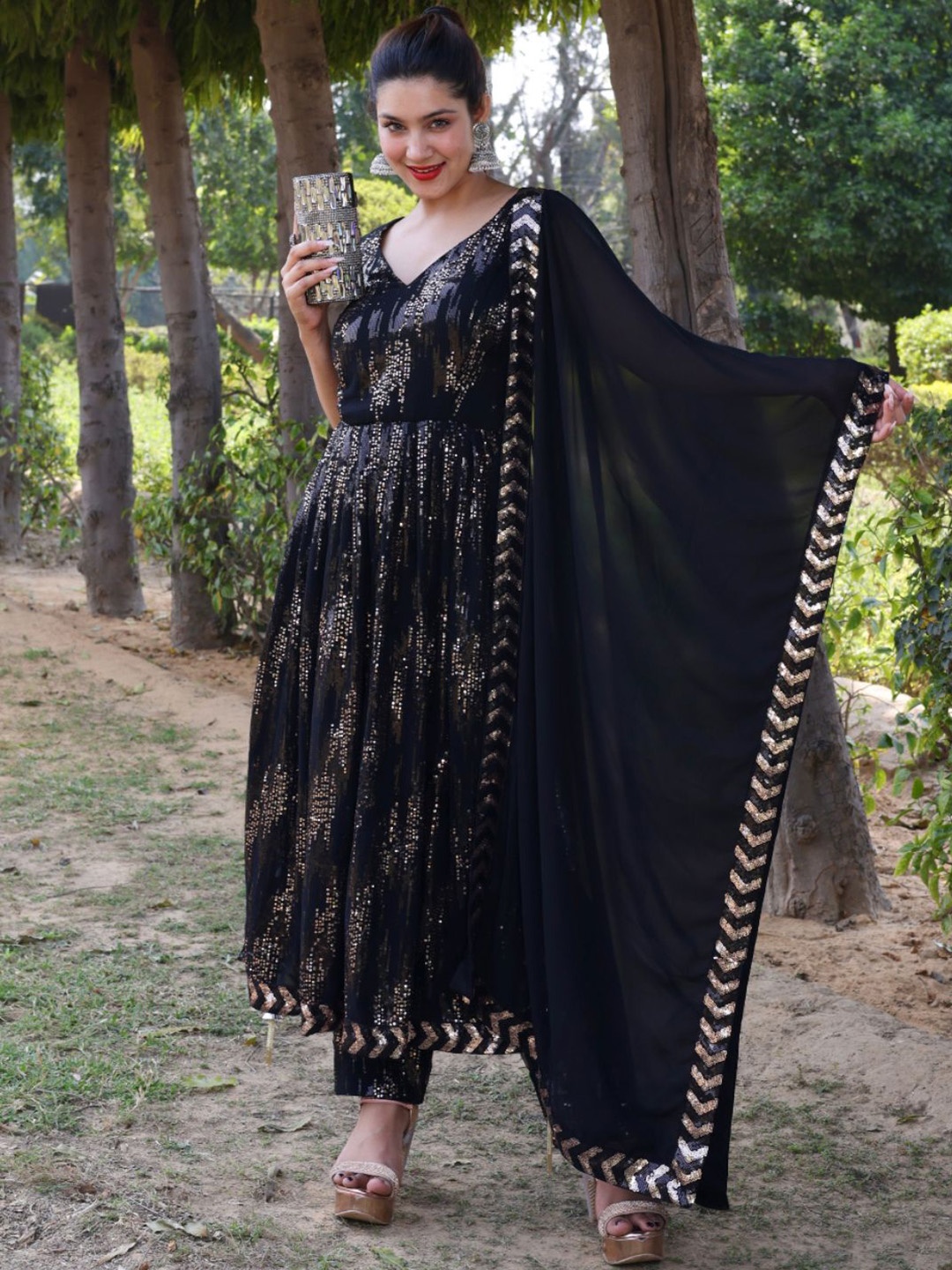 

Chhabra 555 Embroidered Straight Sequinned Kurta ,Trouser & Dupatta, Black
