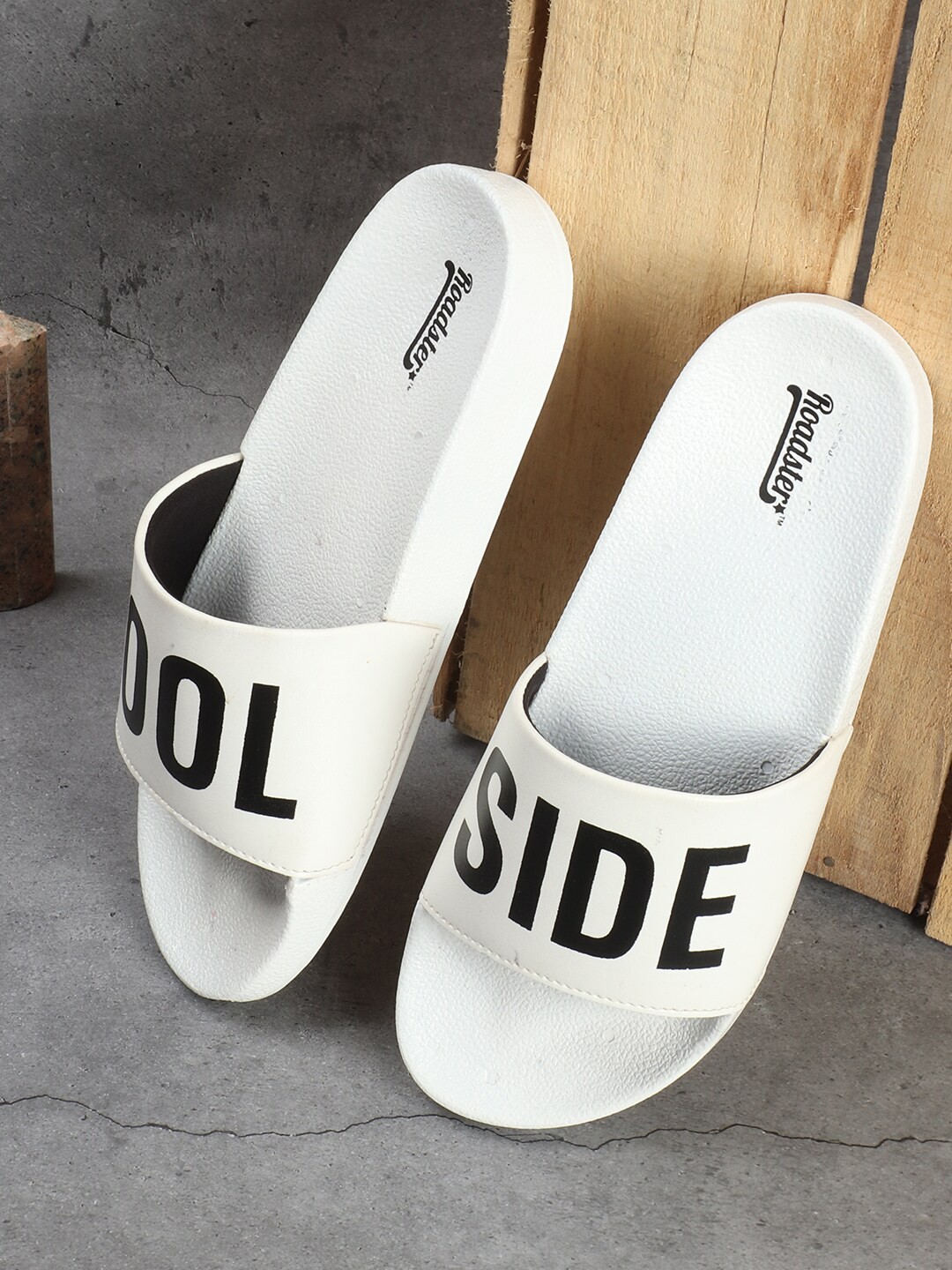 

The Roadster Lifestyle Co. Men White Printed Sliders
